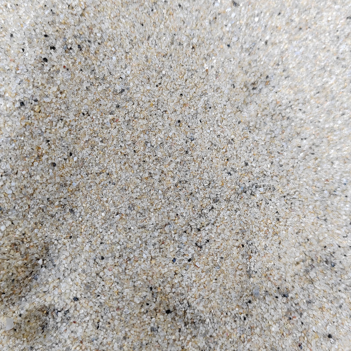 Kvarcni pesak za behaton (0.3-0.8 mm) - pakovanje od 100kg